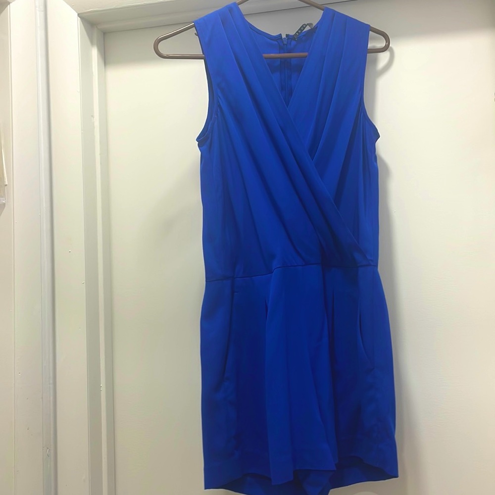 Designer Theory short’s jumpsuit size 6 Like New